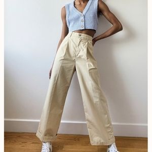 Levi's Pleated High Loose Khaki Wide Leg Pants sz 30 NWT